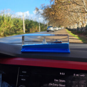 الباخرة التي لا تغرق على شكل حاملة طائرات